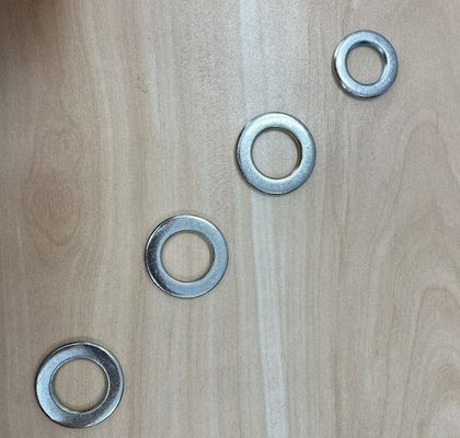 EN14399-6 เครื่องล้างผ้าแบบเรียบๆ ที่เคลือบด้วยซินก ทนทานต่อการกัดกร่อน M12-M36